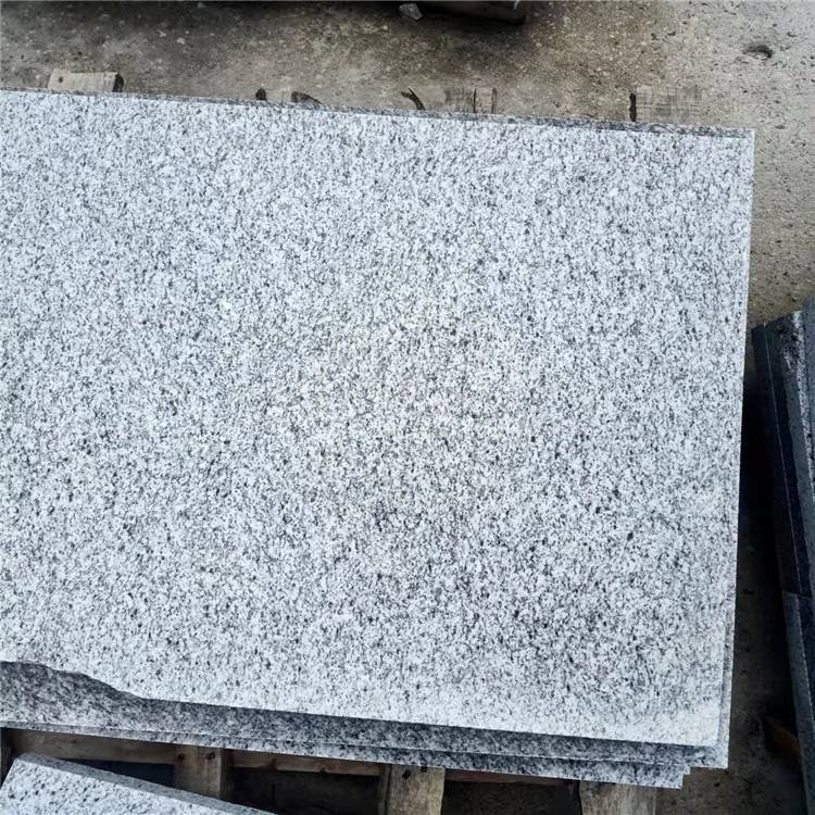 銀點白麻與白金花崗巖 定制加工與石材應用解析